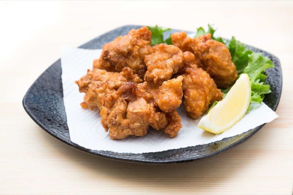 鶏のからあげの盛り付け例